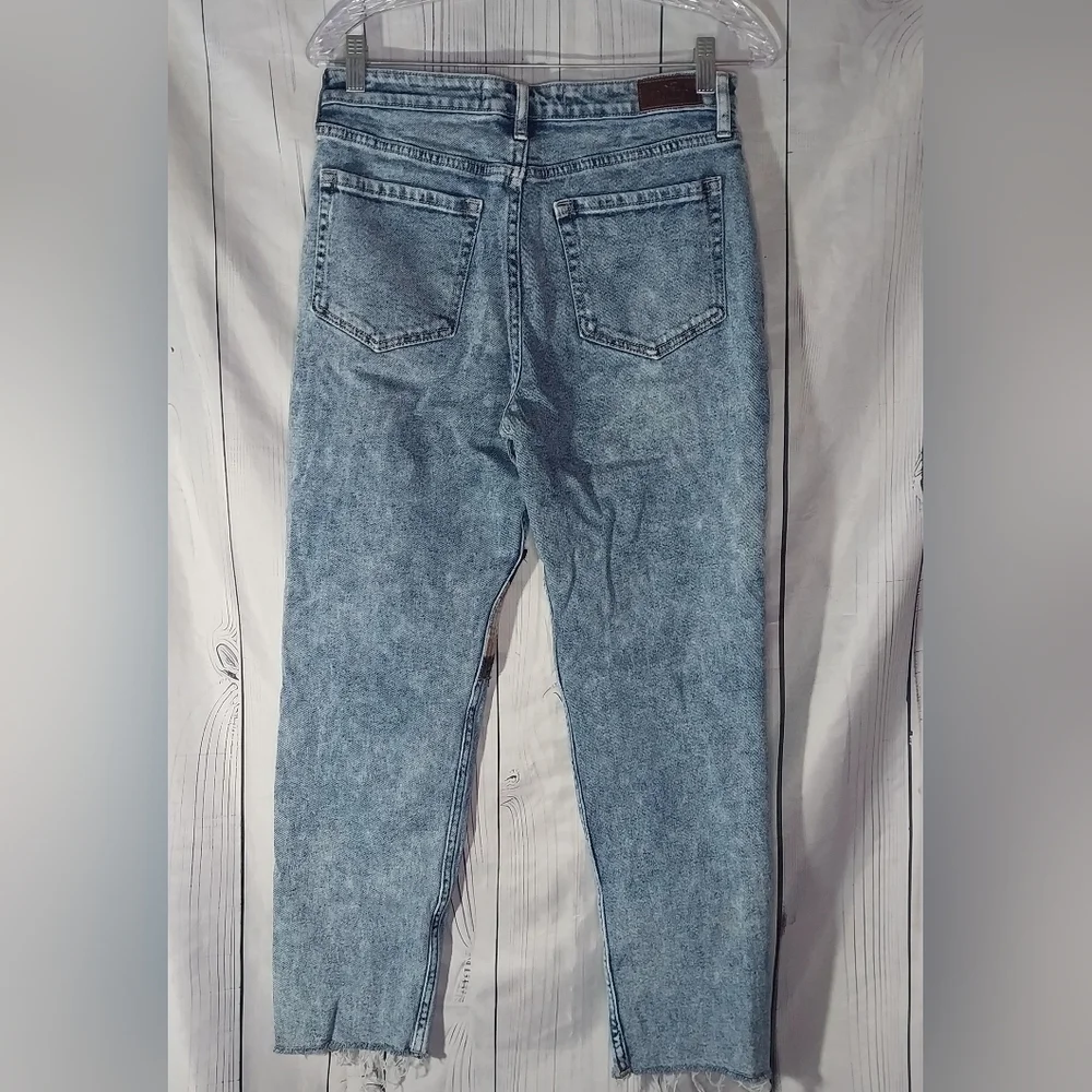 Hollister Ultra High-Rise Mom Jeans With Plaid Patchwork With Raw Hem - Picture 2 of 12